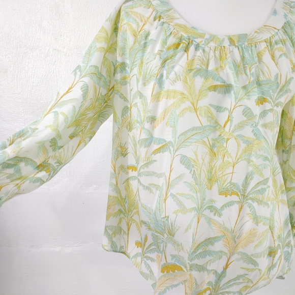 LAUREN CONRAD TROPICAL PULLOVER TOP (963) - Picture 6 of 13